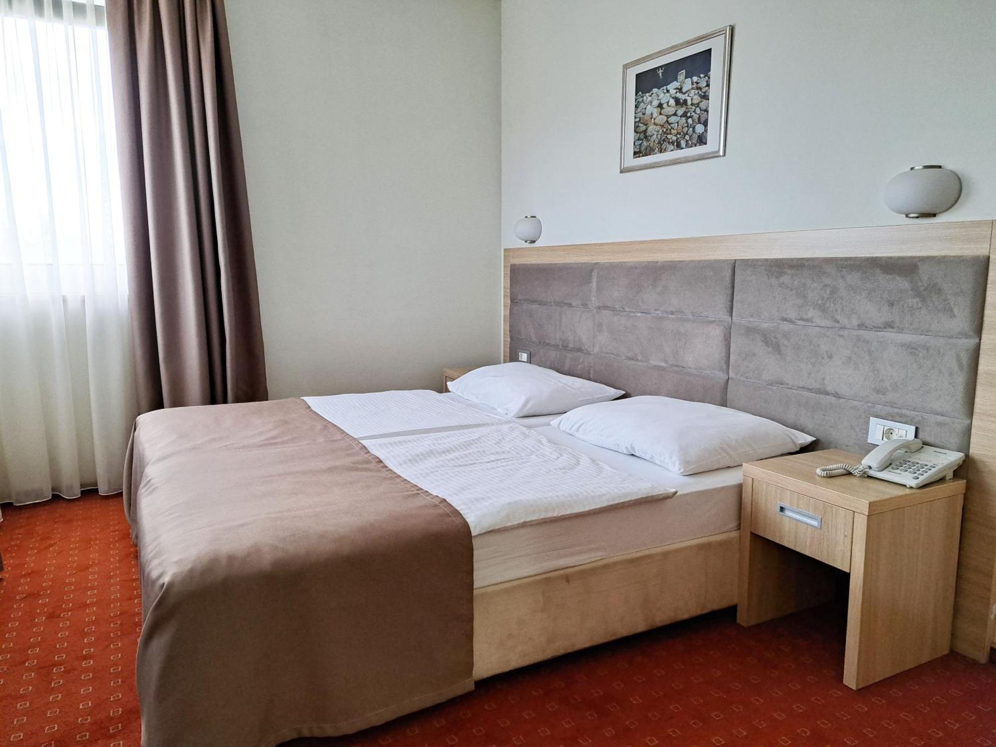 Hotel Brotnjo Čitluk Oda fotoğraf